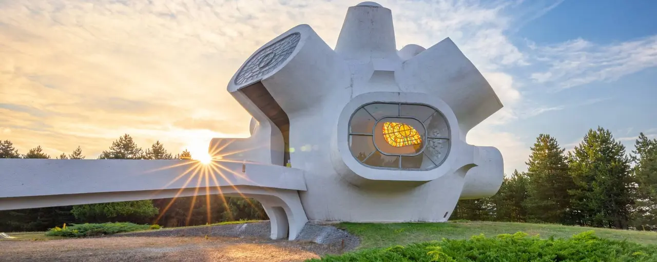 TOP 10 Most "Space" Buildings in World