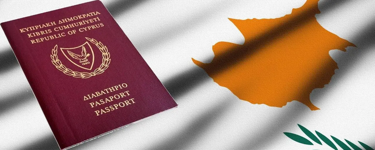 Более 50% "золотых" паспортов Кипра были выданы незаконно