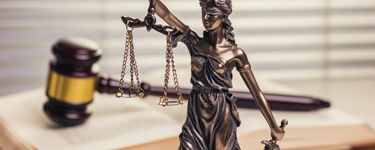 Топ-10 самых больших дворцов правосудия в мире