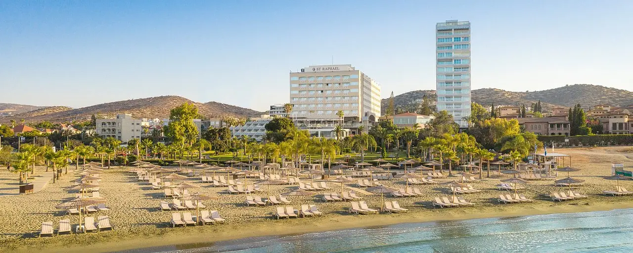 В Лимассоле завершается ремонт гостиницы St Raphael Resort