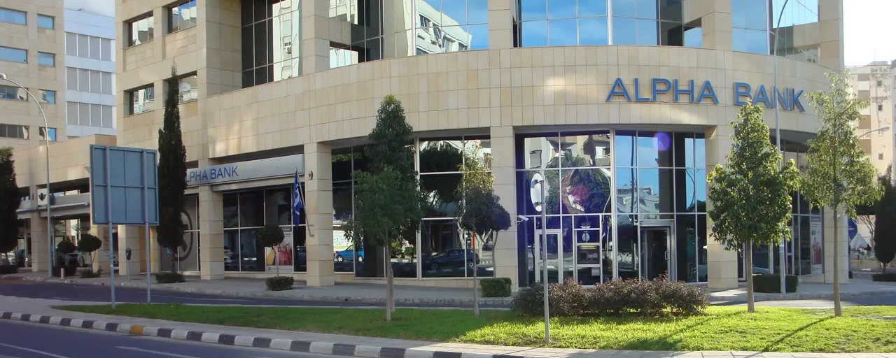 Alpha Bank полностью поглотил Astro Bank на Кипре
