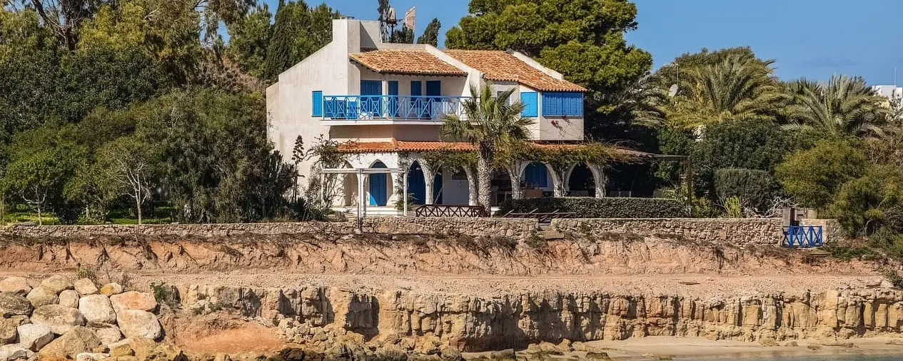 Why Houses in Cyprus Not Made Out of Wood?