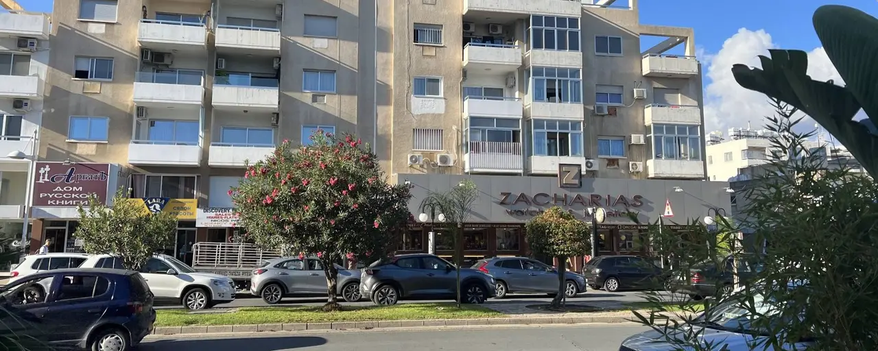 Граждане третьих стран продолжают скупать жилье на Кипре