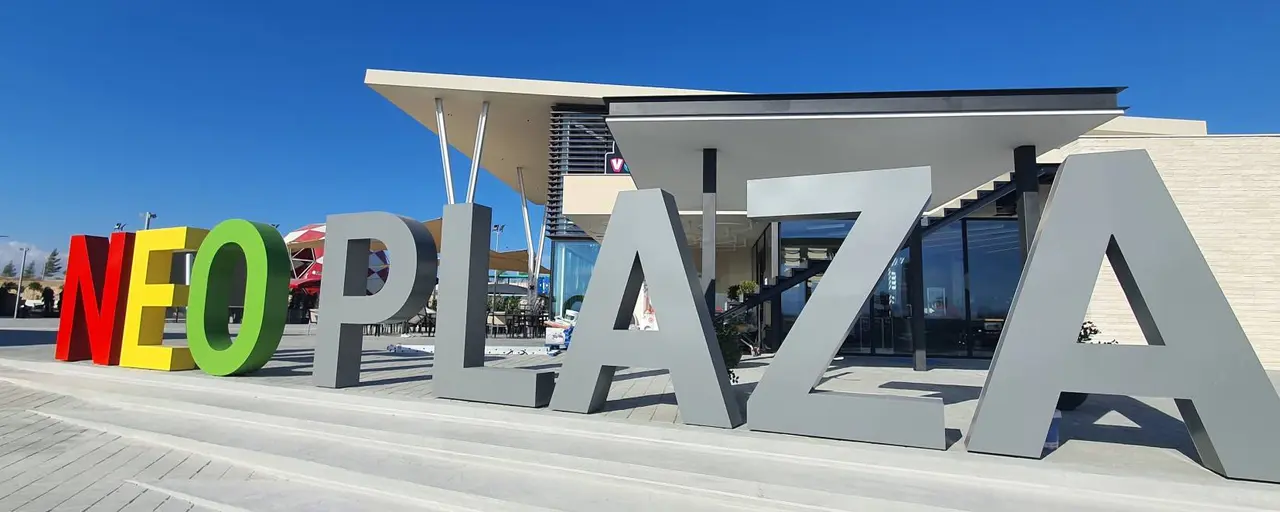 Neo Plaza Discount Village Opens in Cyprus