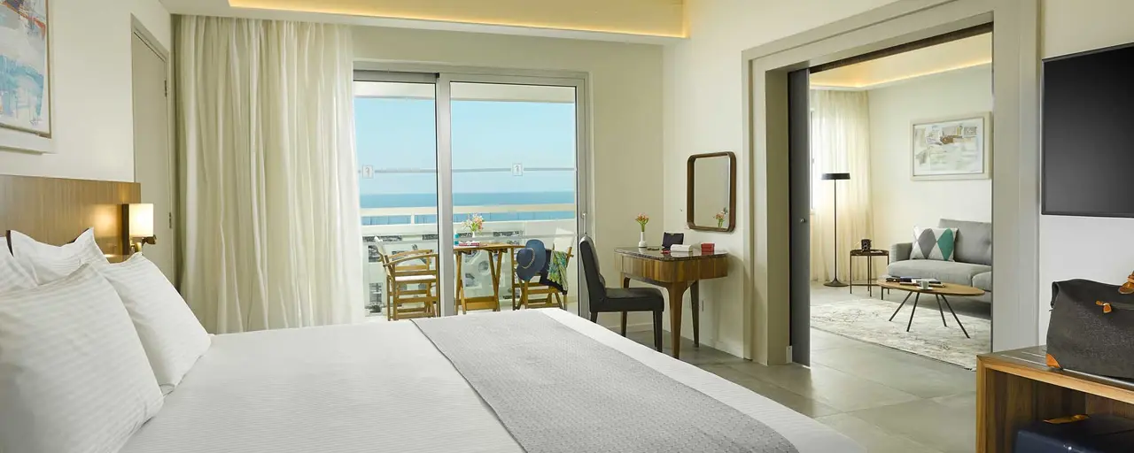 В Лимассоле после реновации открылся 5-звездочный отель St Raphael Resort