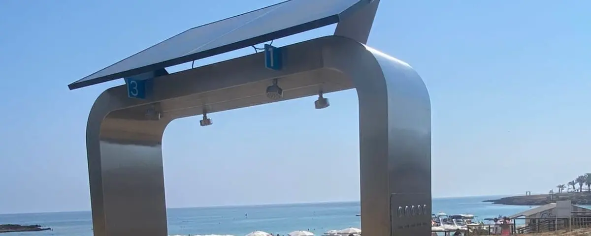 18 “smart” showers installed on Protaras beaches
