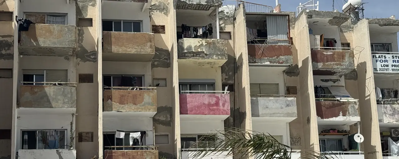 Residents of Unsafe Sea Gate Complex in Limassol Refuse to Evacuate