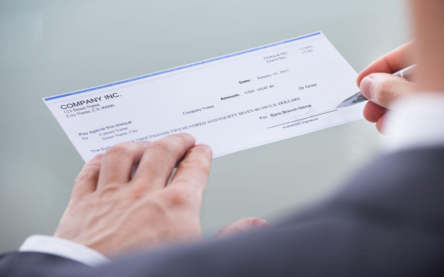Cyprus Sees Record Drop in Number and Value of Bounced Cheques
