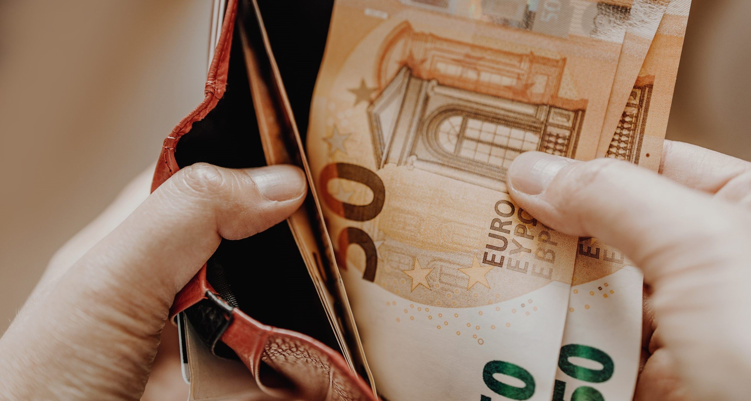 За десять лет расходы киприотов выросли на 71%