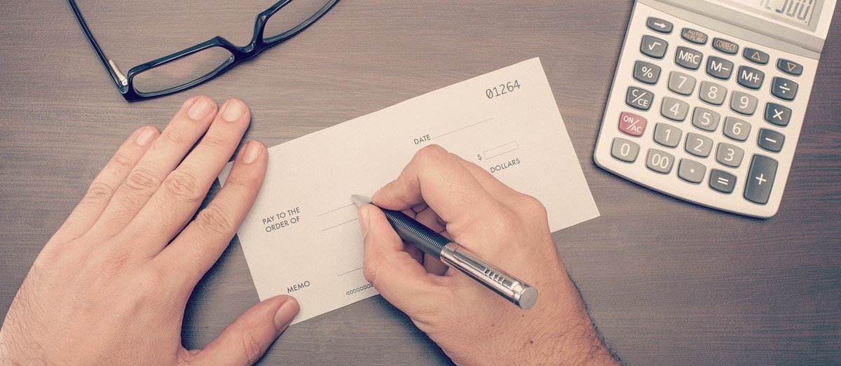 Cyprus is actively reducing the number and total value of uncovered cheques.