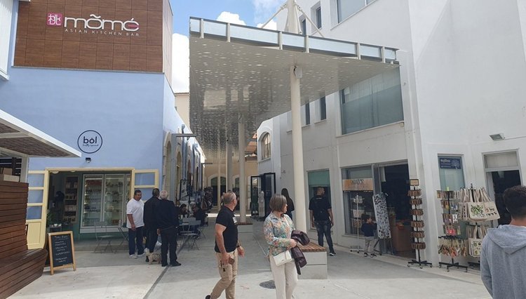 A huge metal canopy has been erected over the Laiki Geitonias neighbourhood in Paphos.