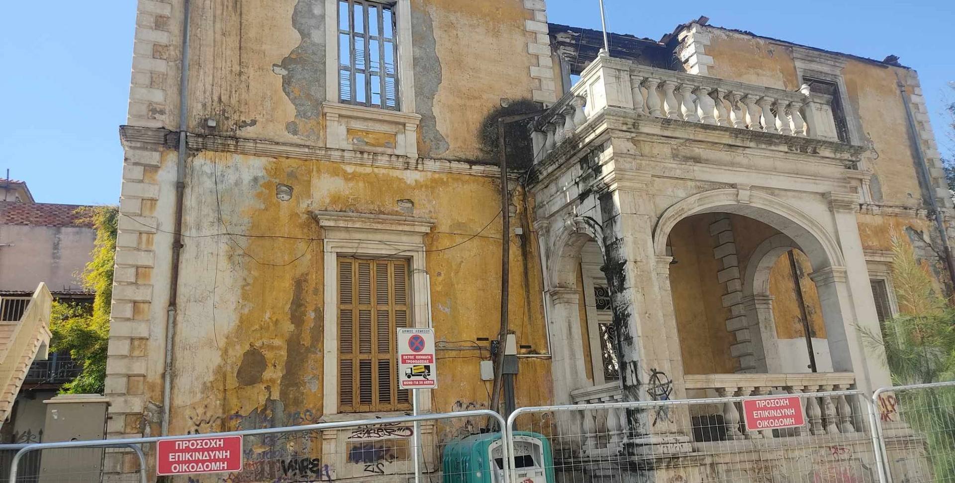 The unique historical mansion burned down in Limassol