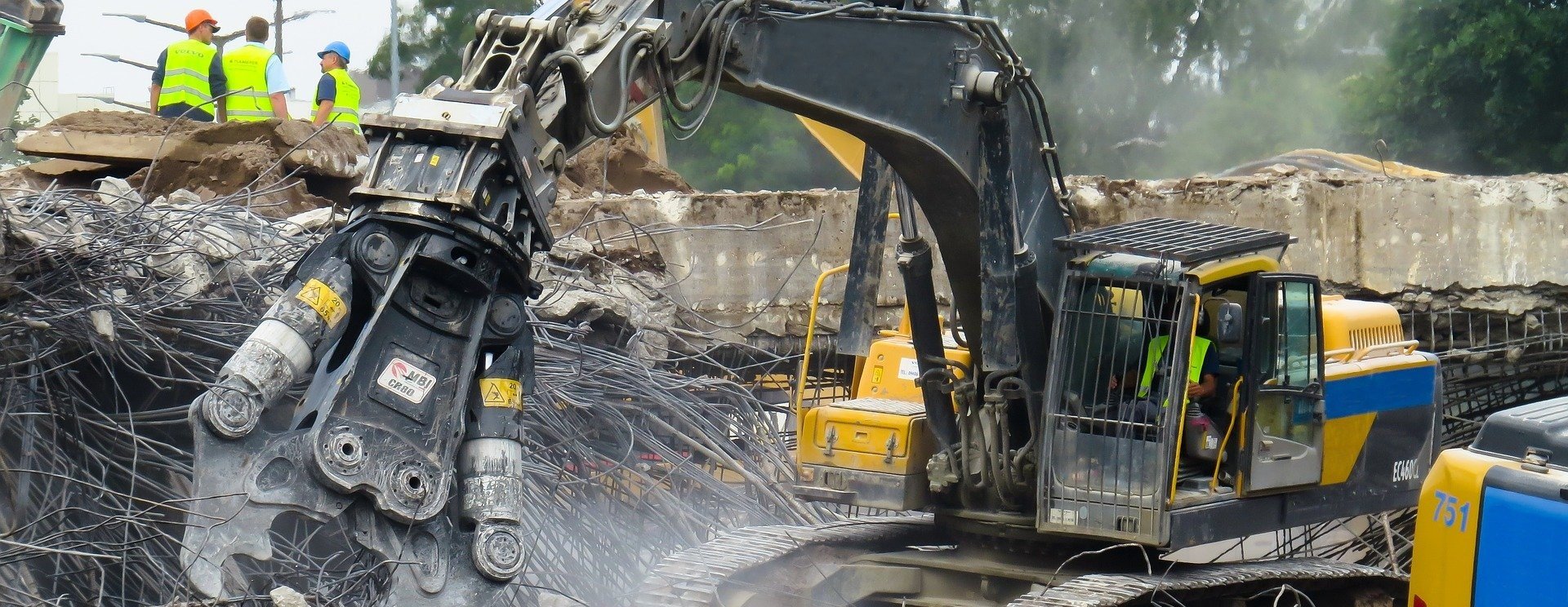 Dismantling of Hellenic Petroleum Oil Tanks Completed in Larnaca