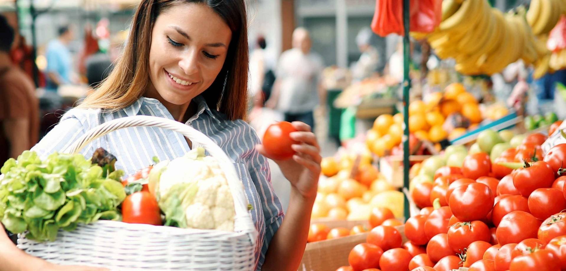 When Can the New Municipal Market Open in Larnaca?