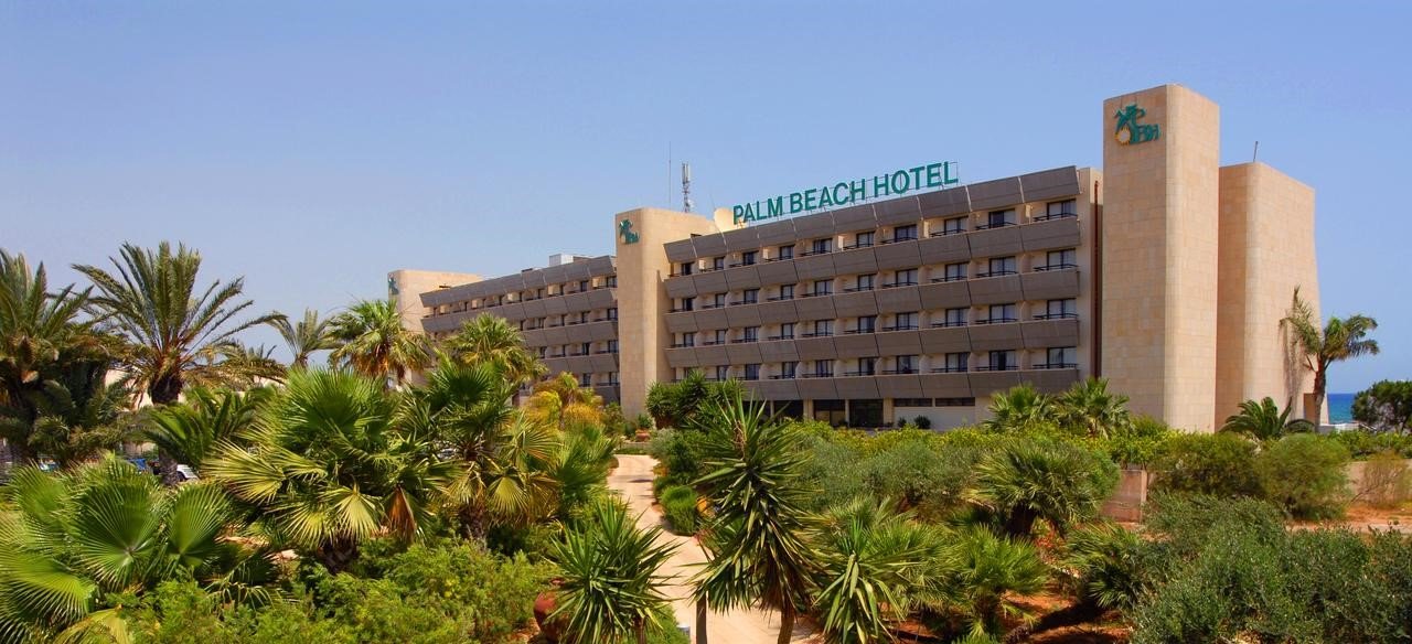 В Ларнаке началась модернизация отеля Palm Beach