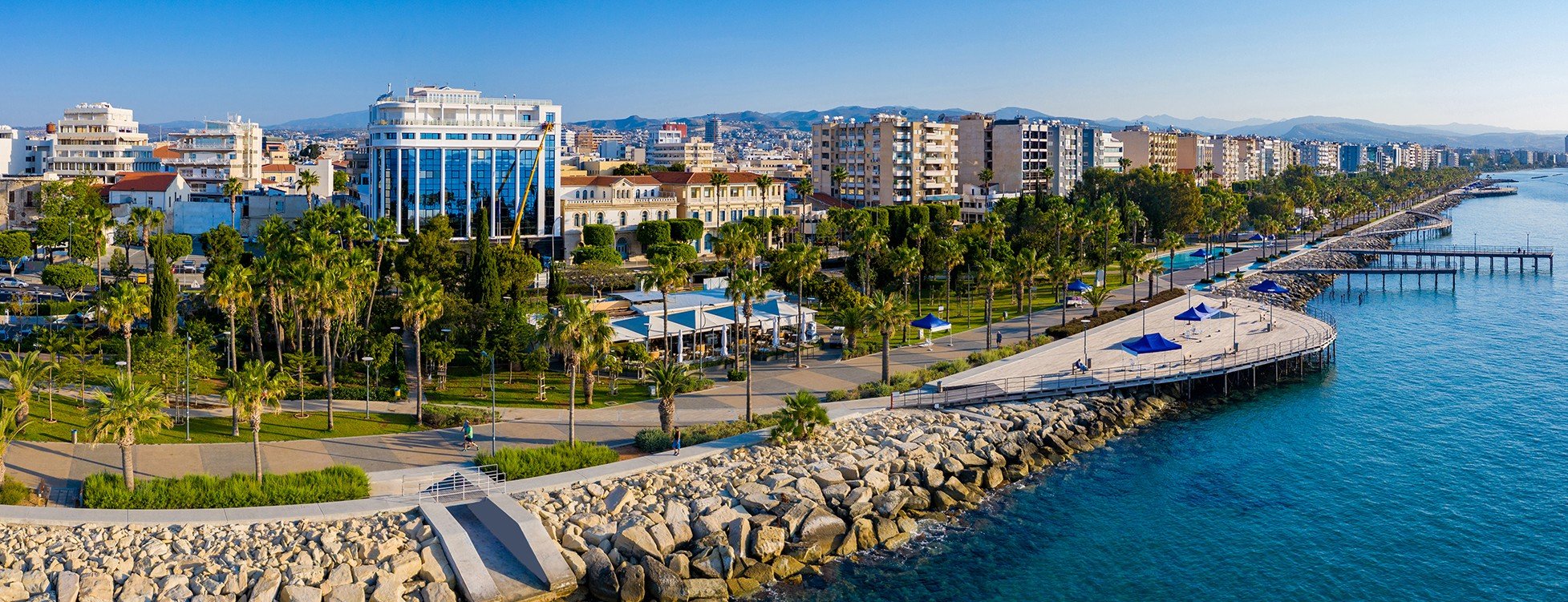 На Кипре ввели новые правила для сделок с недвижимостью и акциями