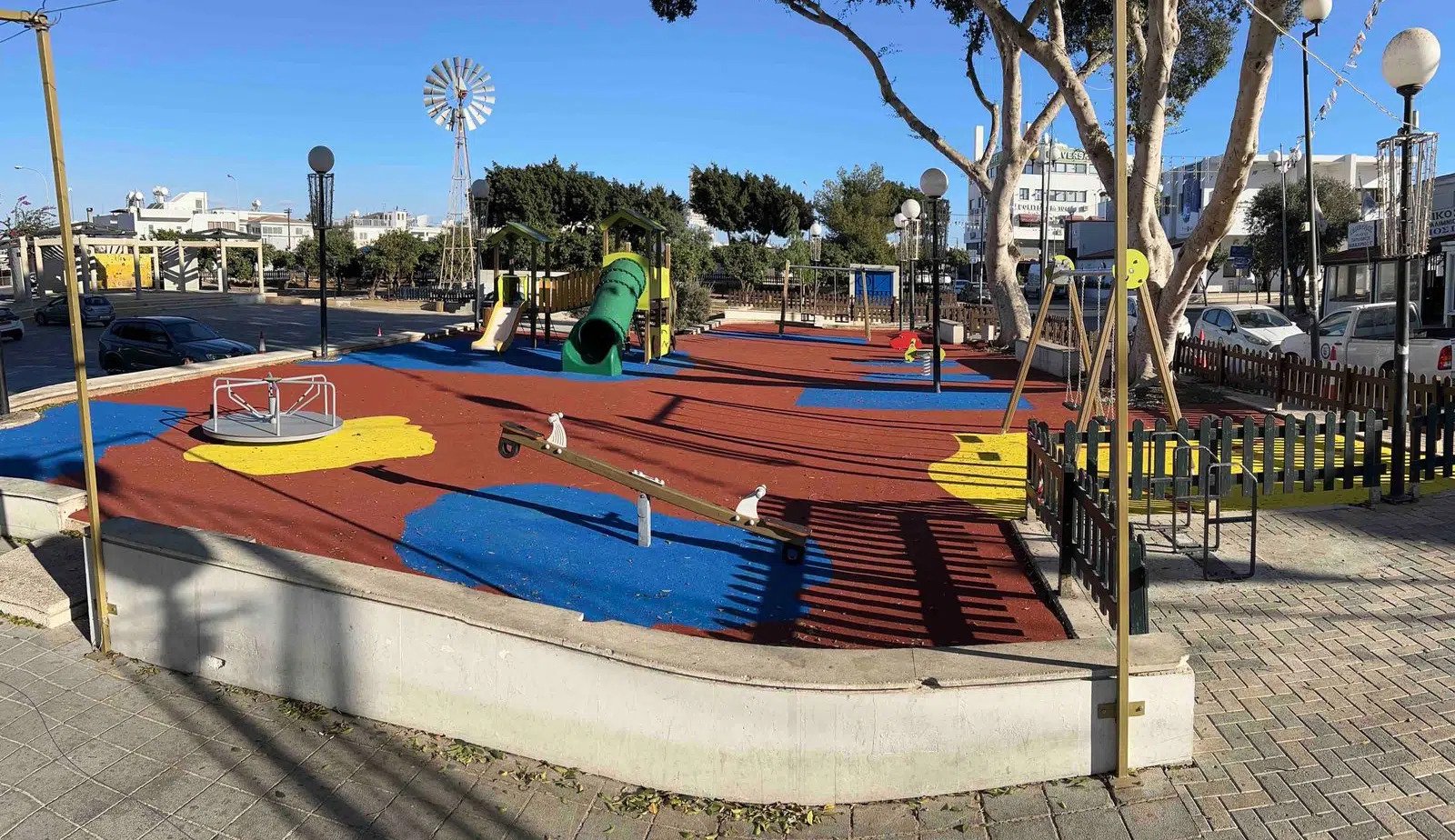 Modern playground appeared in Paralimni