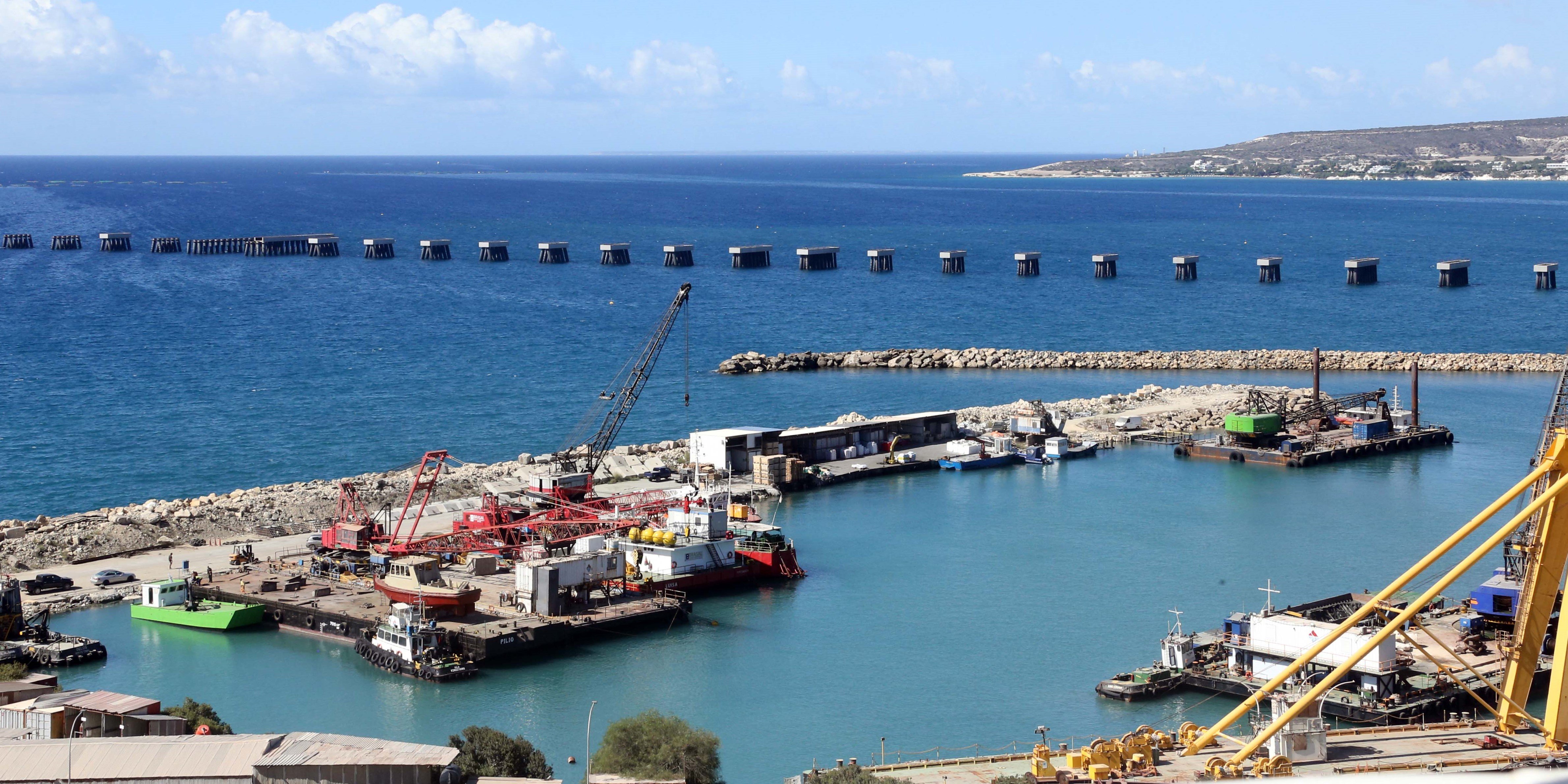 Further €200 million are required to complete the construction of the Vasiliko LNG terminal