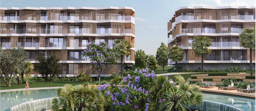 В Ларнаке начали сносить бывший гостиничный комплекс Beau Rivage
