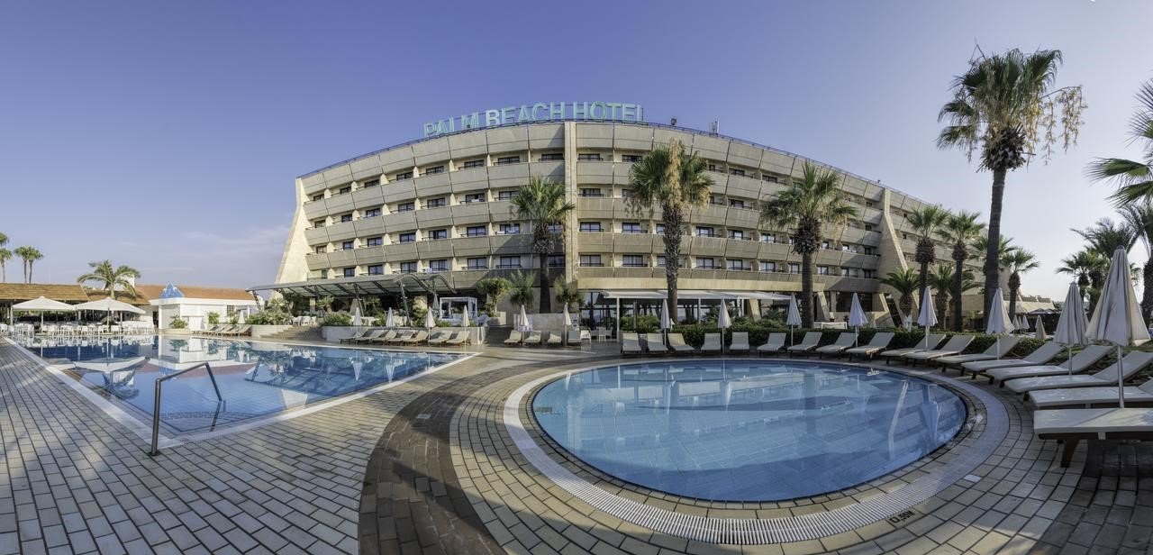 Когда откроют обновленный отель Palm Beach Hotel & Bungalows в Ларнаке?