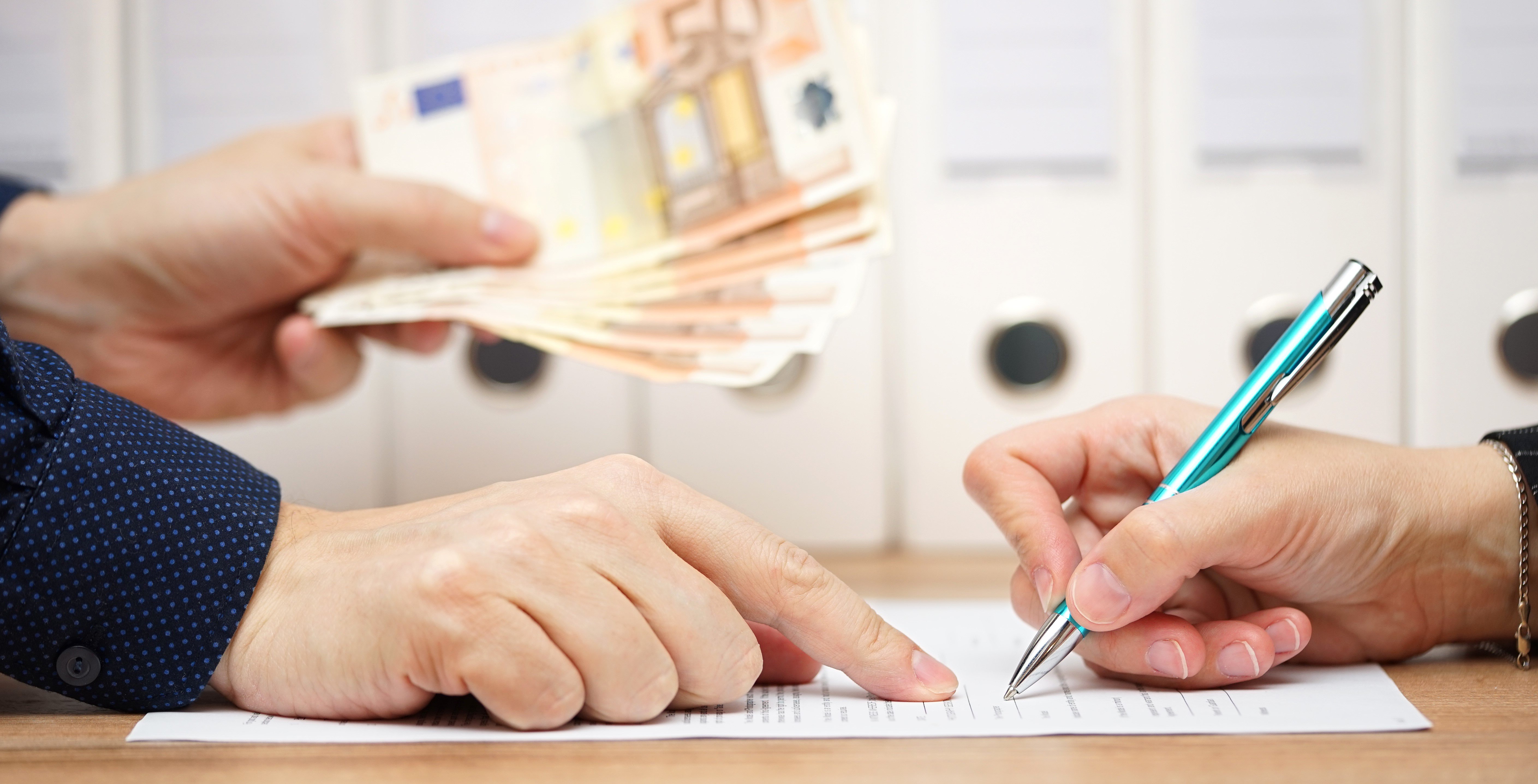 The volume of new loans to Cypriot residents increased significantly in March
