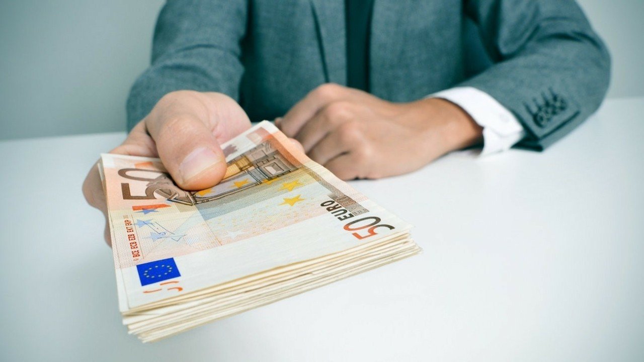 Salaries in Cyprus Increased by 3.9%