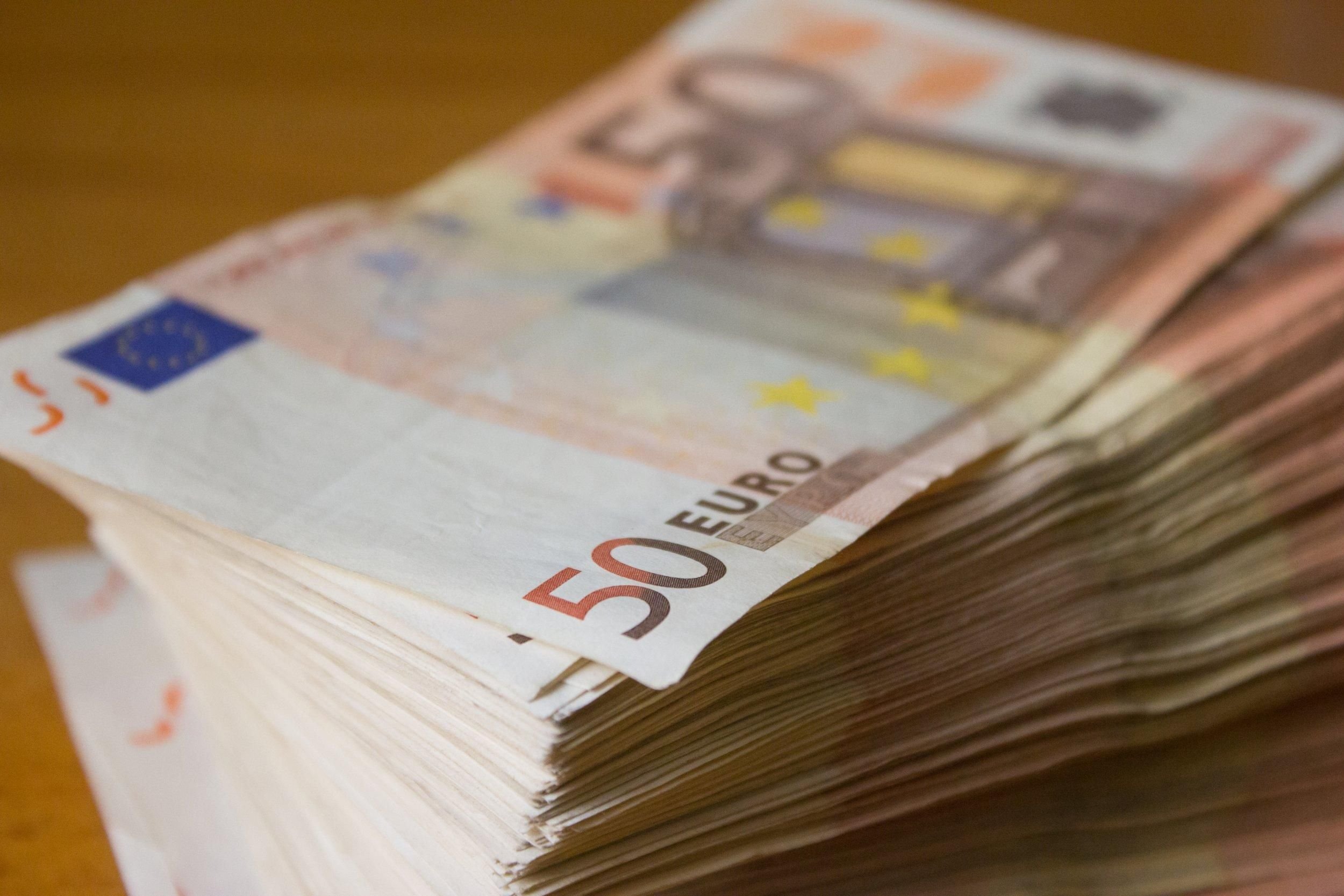 Law on cash transactions over €10,000 in Cyprus reviewed