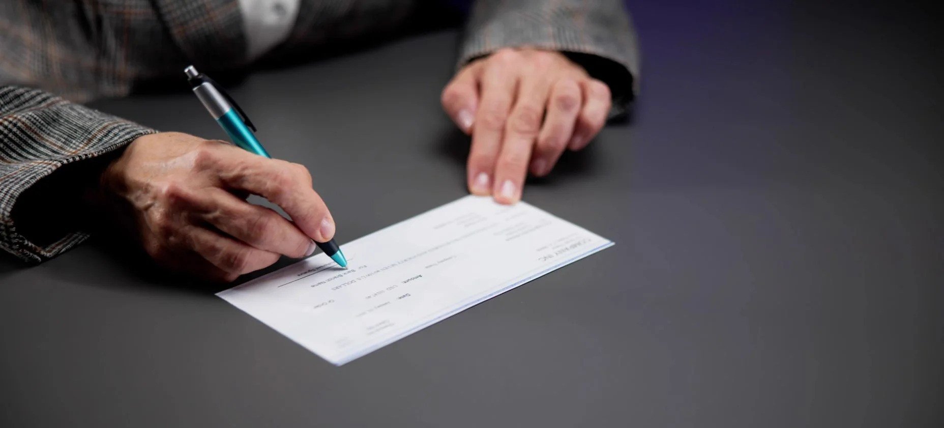 Number of Unpaid Checks in Cyprus Drops Sharply