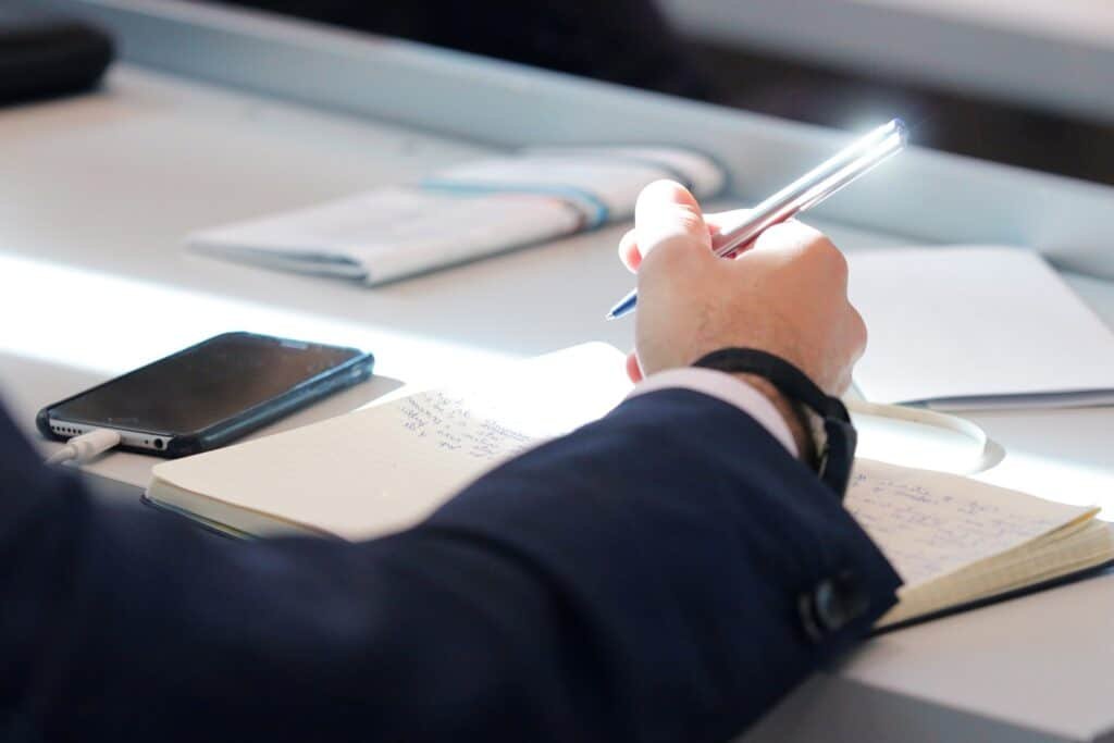 Knowledge of Greek language will soon be mandatory for employment in Cyprus