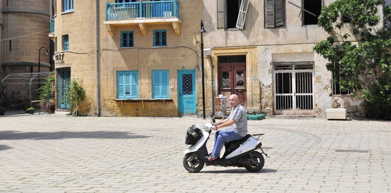 Nicosia slips down in the ranking of smart cities in the world for 2025
