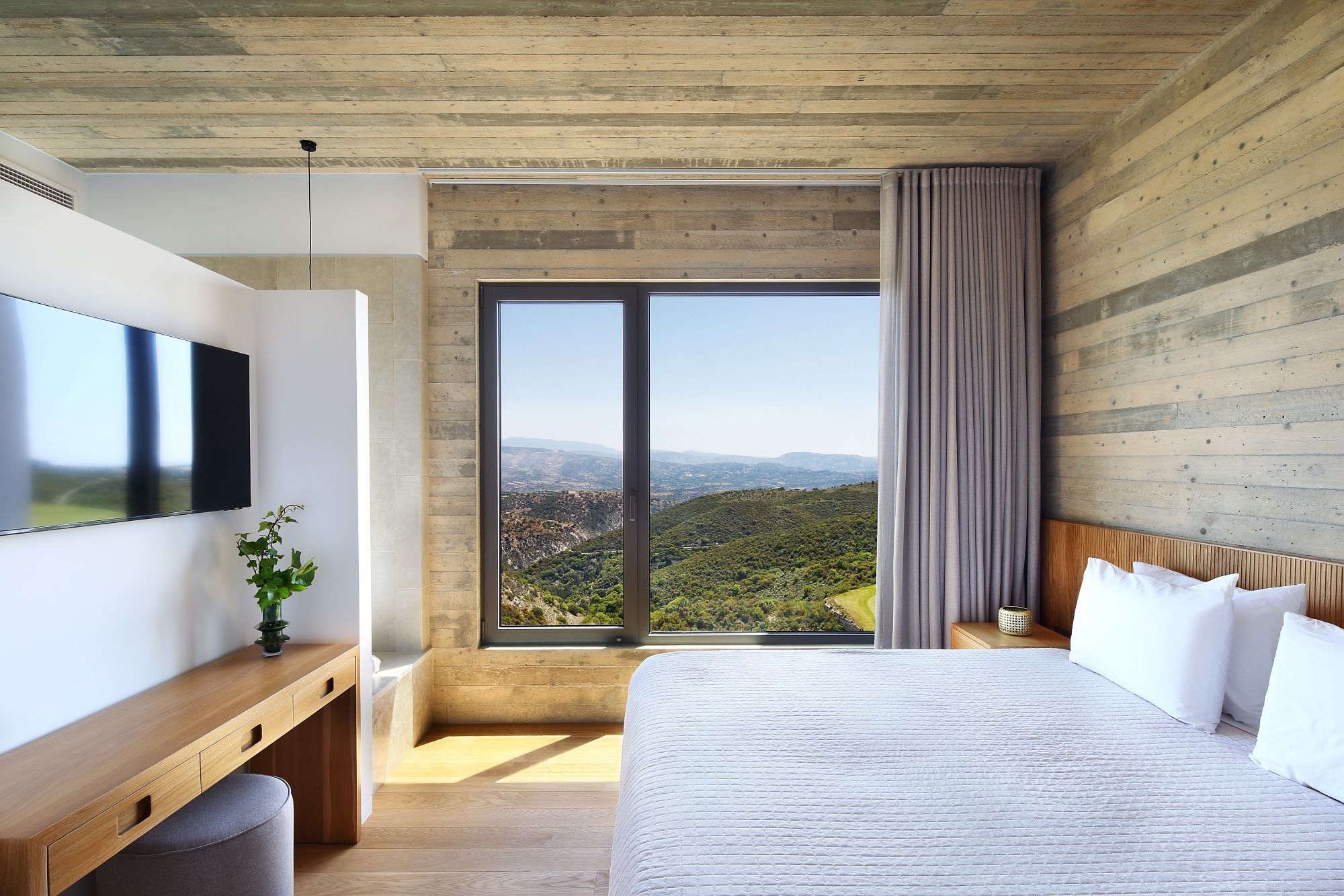 Minthis презентовал Ezousa Suites среди виноградников Пафоса