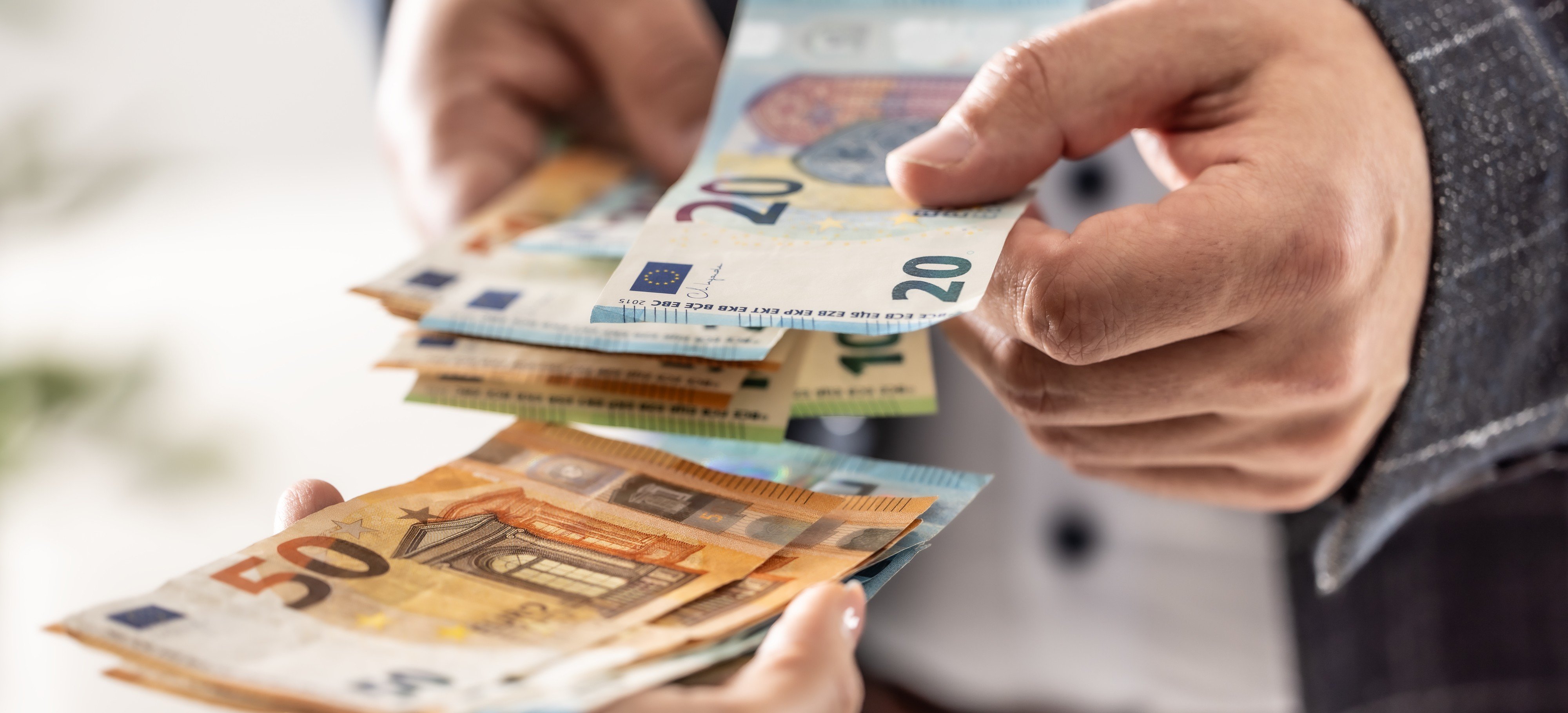 Cyprus’ Financial Sector Strengthens Its Position: Deposits and Loans Increased in November
