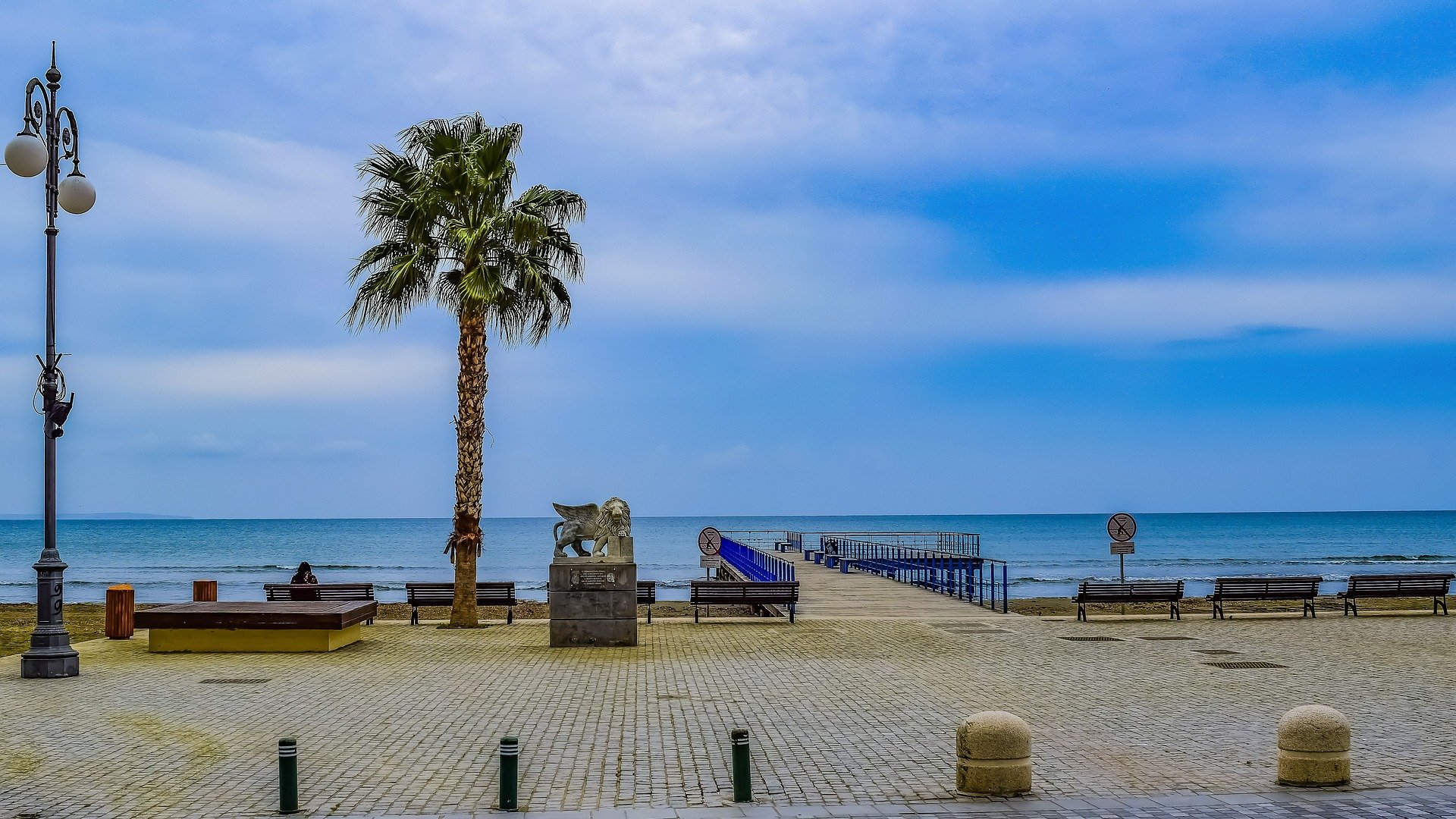 Benefits of living and doing business in Larnaca