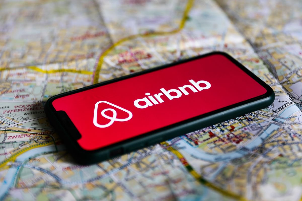 На Кипре внесли поправки в закон о сдаче жилых объектов через Airbnb
