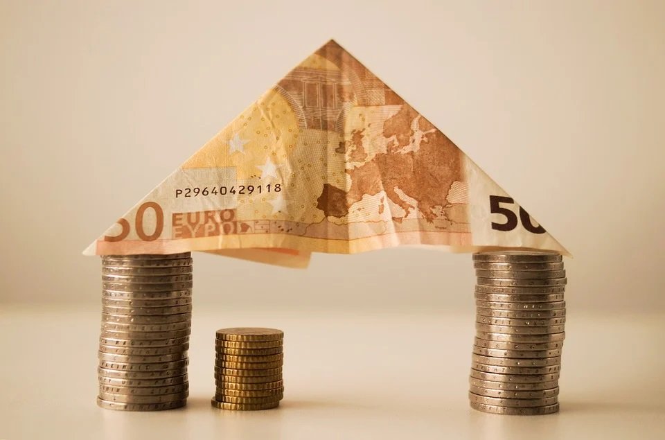 Mortgage loans in EU for non-Europeans