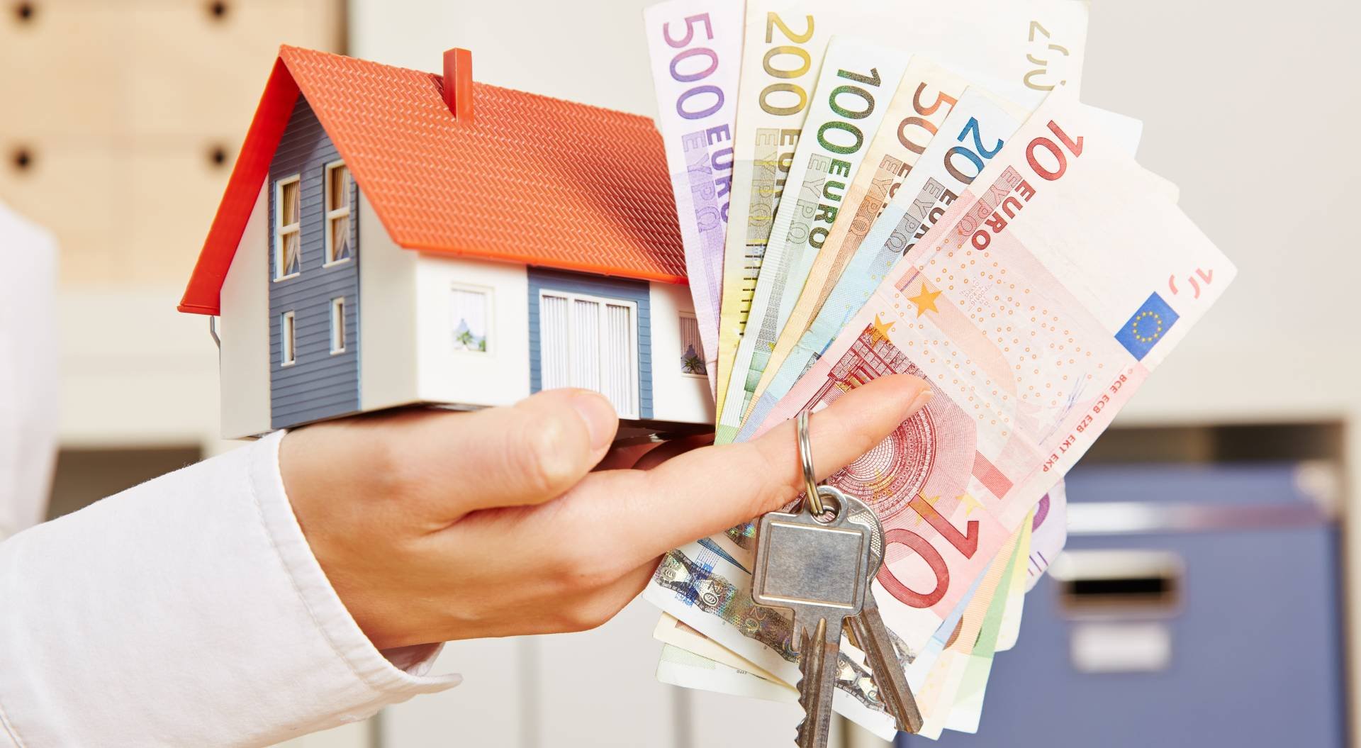 The deadline for applications for the Mortgage to Rent scheme expires on 6 September