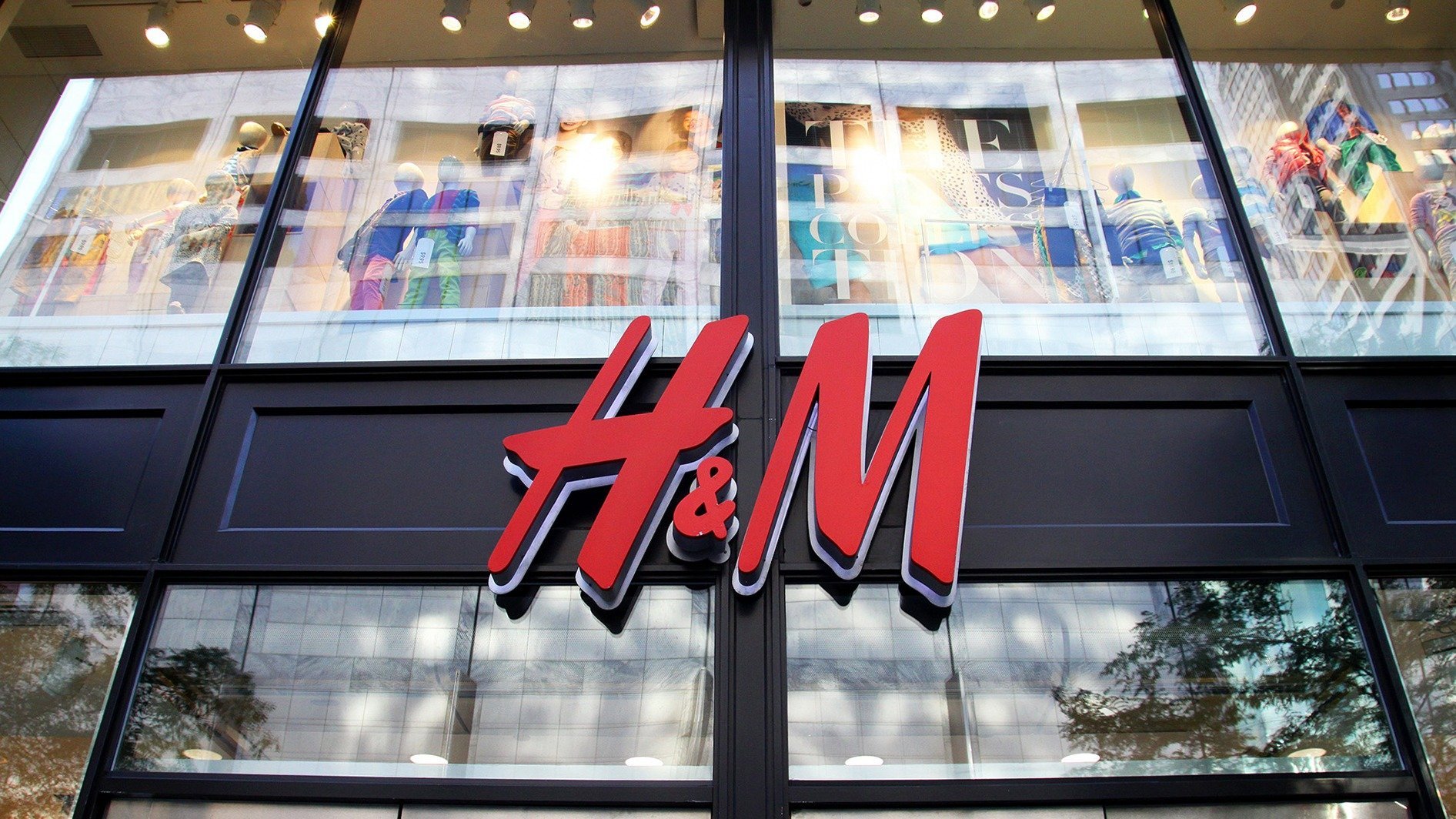H&M Store Opening in Limassol Postponed to March 2022