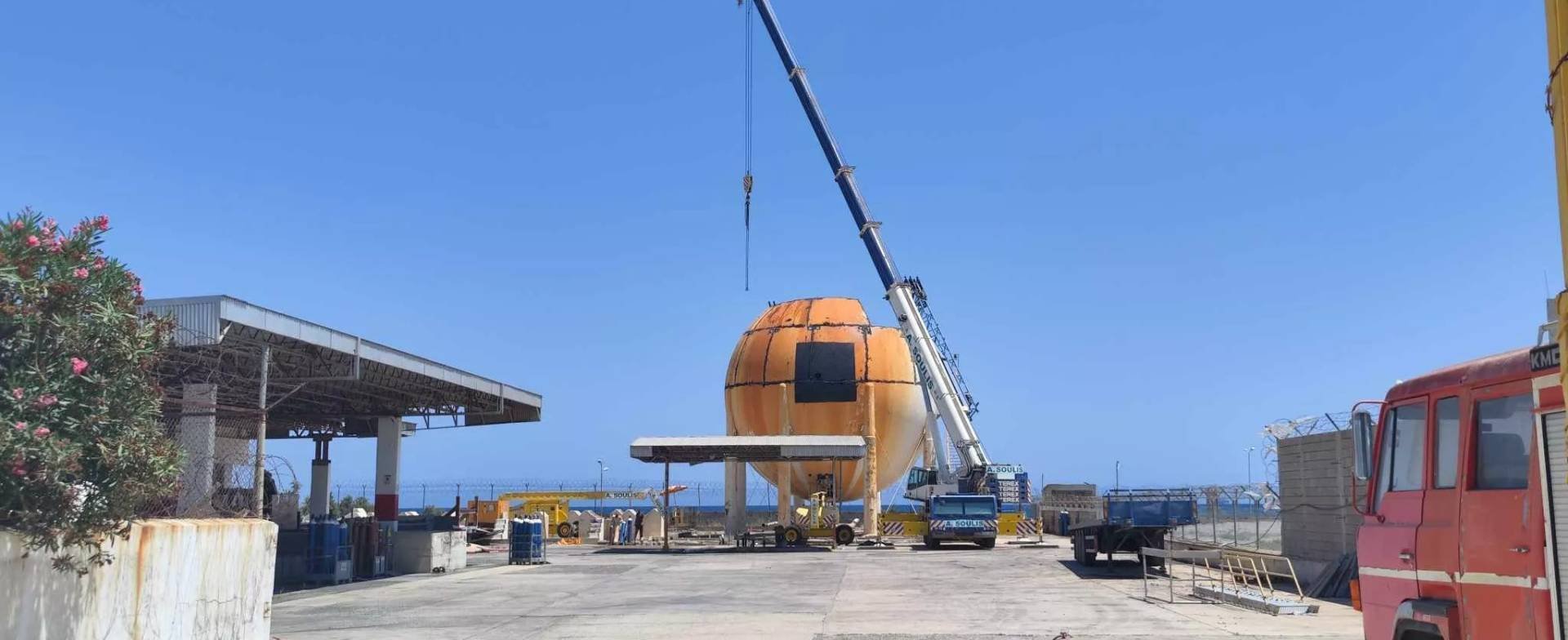 Final phase of dismantling of oil and gas storage terminals started in Larnaca
