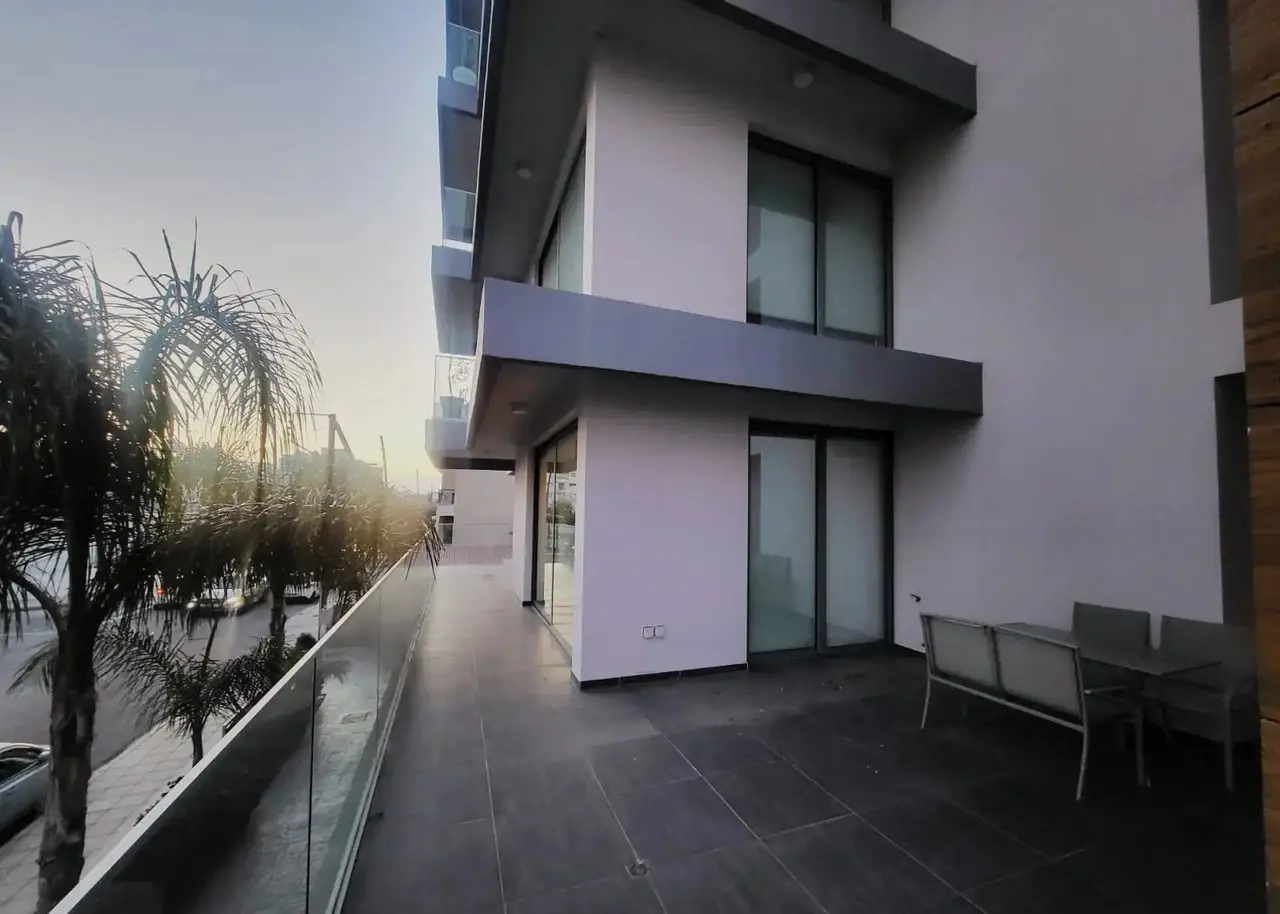 - Image 1