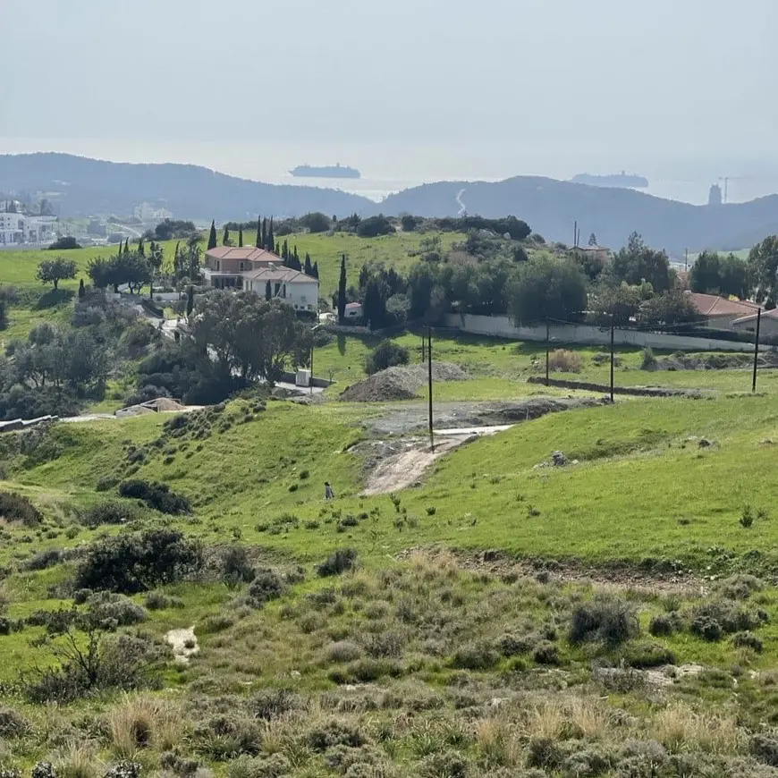  - Image 1