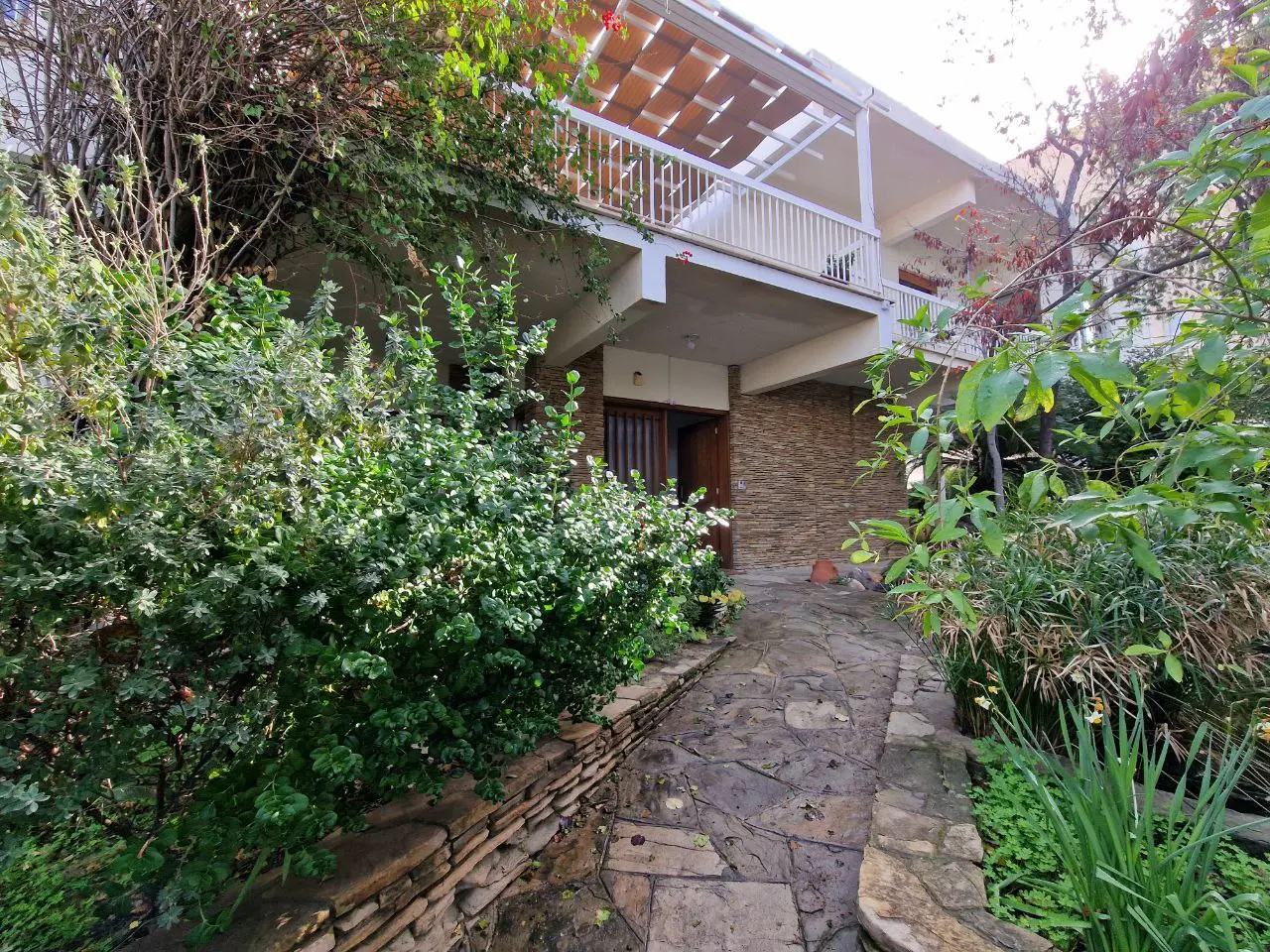 - Image 1
