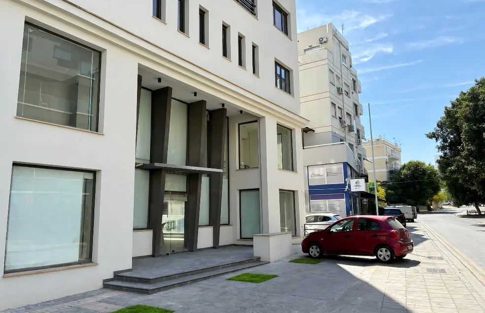 - Image 1