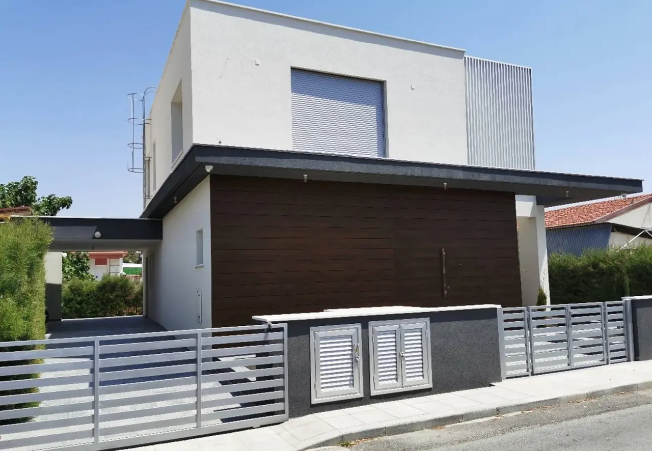  - Image 1