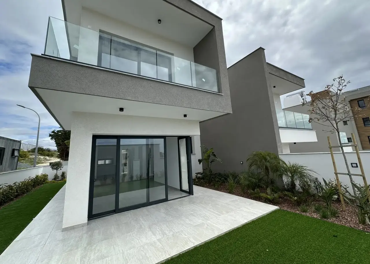  - Image 1