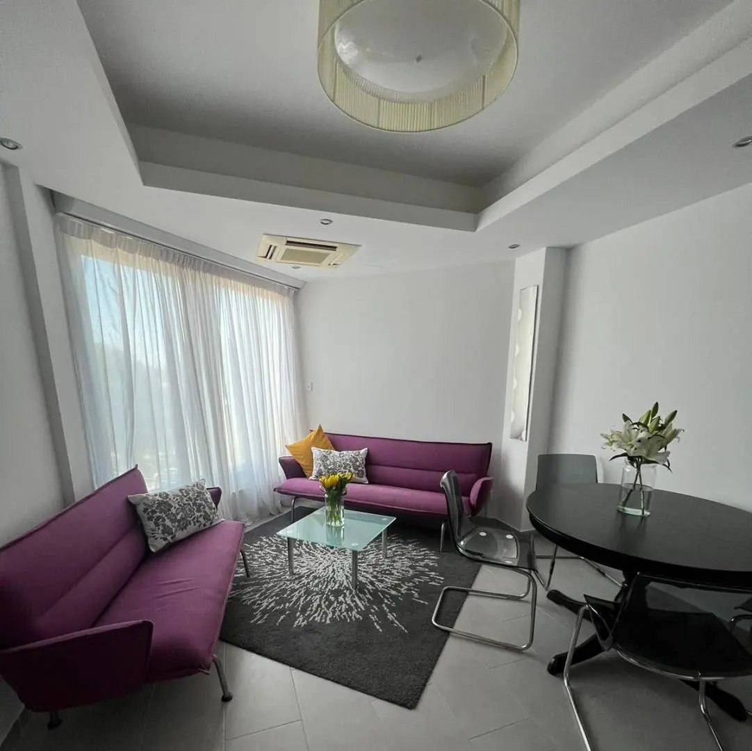 - Image 1