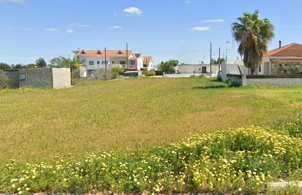 - Image 1