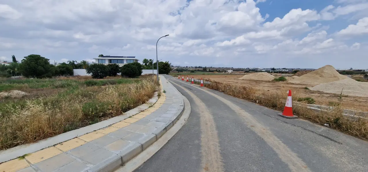  - Image 1