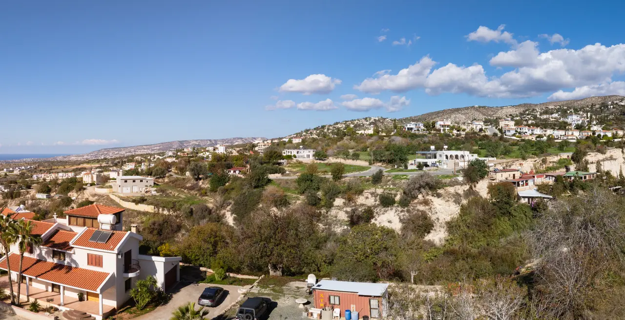  - Image 1