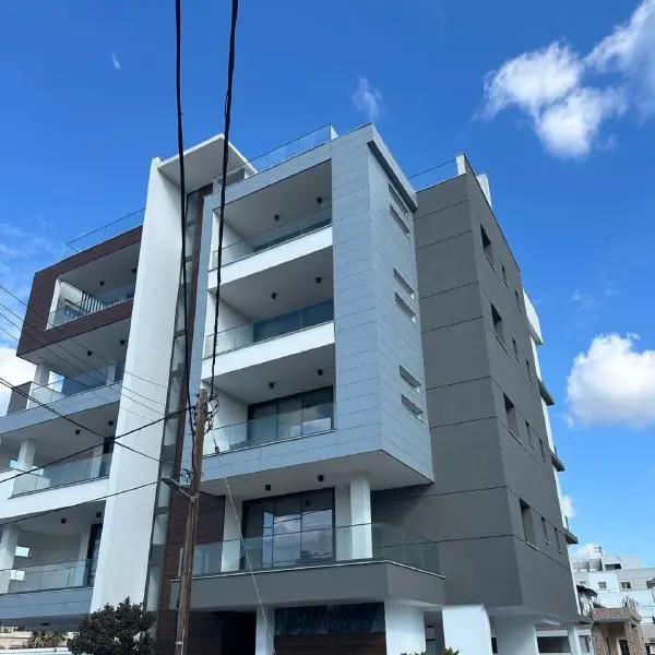 - Image 1