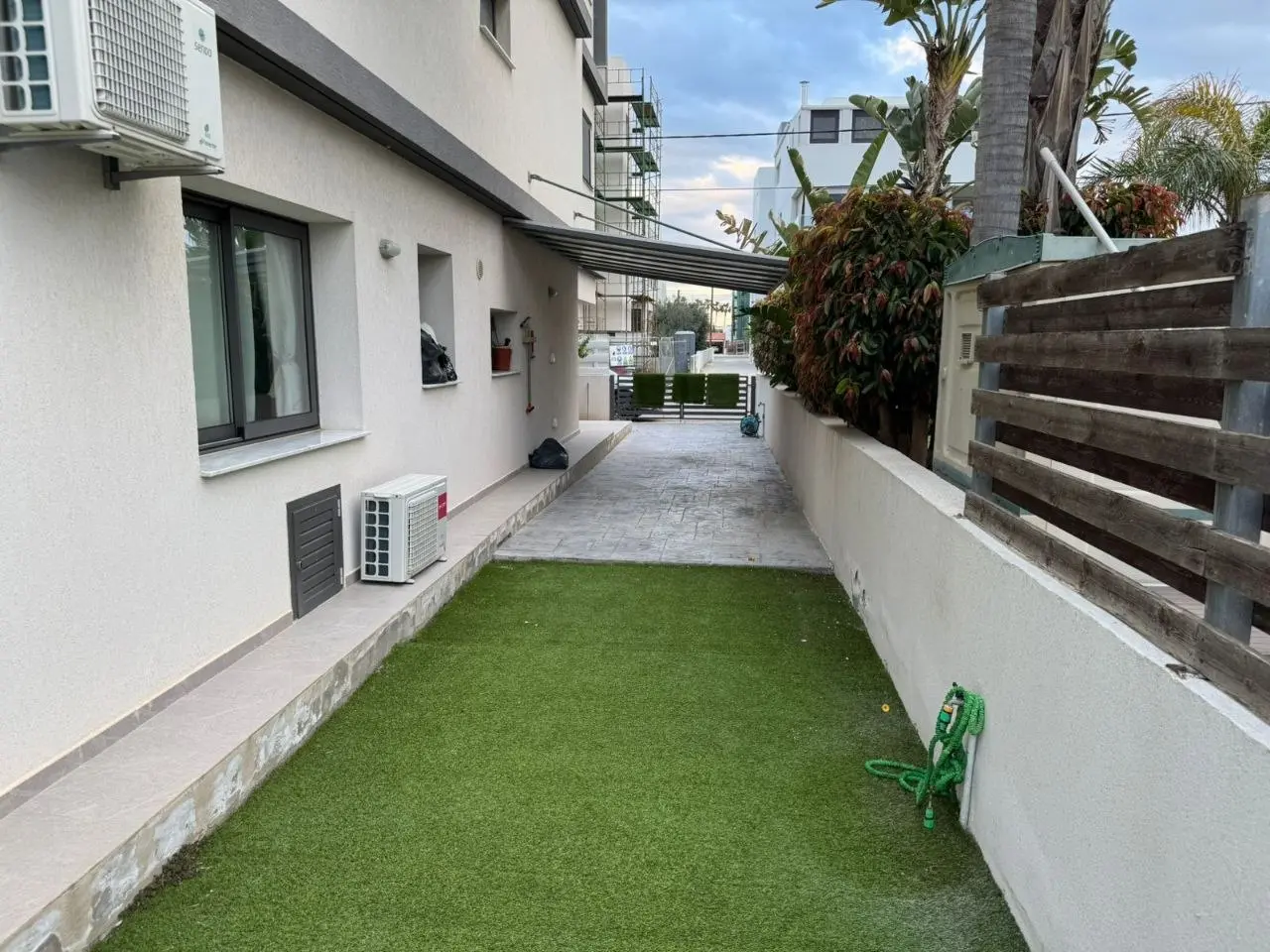  - Image 1